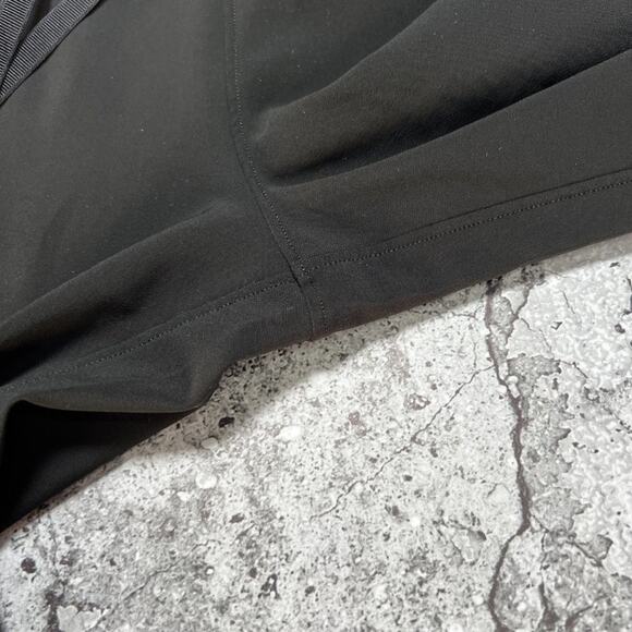 Lululemon On The Fly Pant Woven 28" SIZE 6 Black Joggers Flowing Fabric Travel - Picture 6 of 11